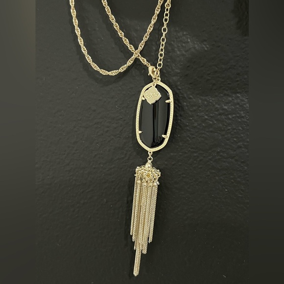 NWT✨KENDRA SCOTT NECKLACE with black pendent🖤 ⭐️GOLD NECKLACE ⭐️ - Picture 6 of 10